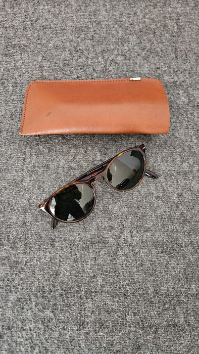 Продавам слънчеви очила мъжки/женски Persol 3092 sm hand made in Italy