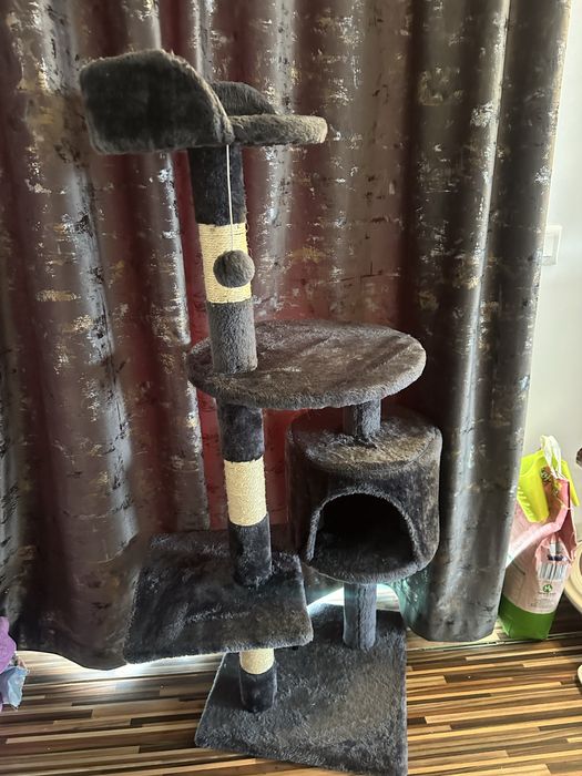 Ansamblu de joaca pentru pisici