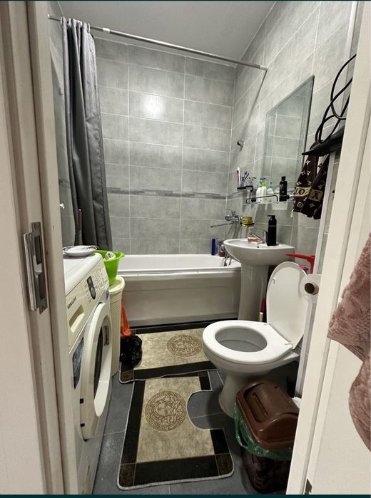 Сдается кукртира от хозяев 2 комнаты новостройка Кадышева конечка