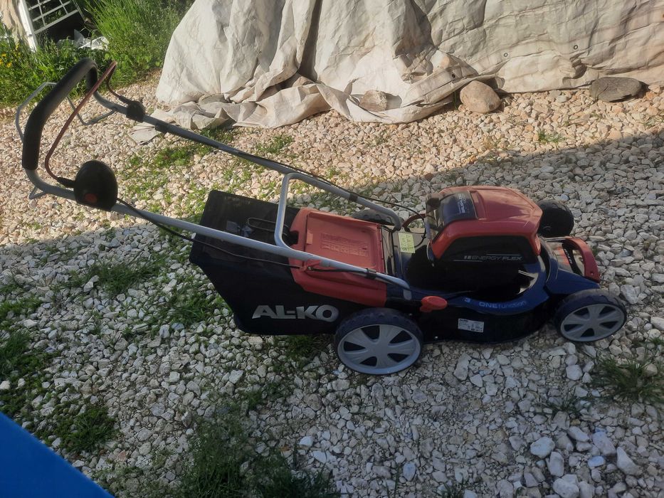 Акумулаторна косачка AL-KO Moweo 46.9Li SP EnergyFlex