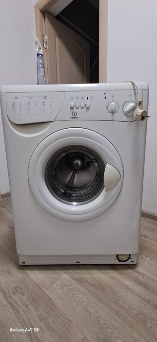 Продам стиральную машинку