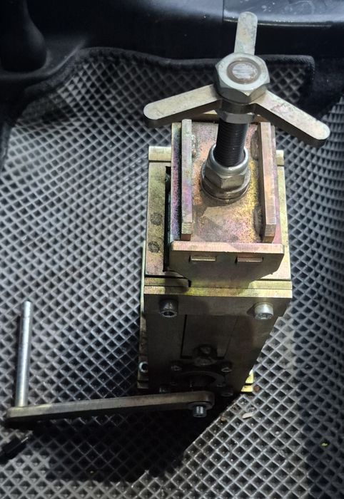 Ручной станок для разделки кабеля М-60 (Стриппер) ВТБ-Кабель