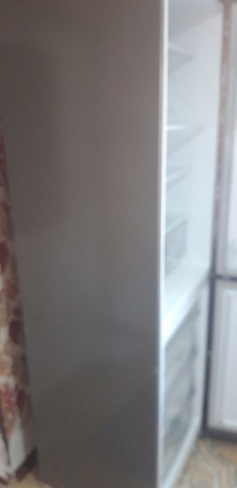 Холпдилник сатылады