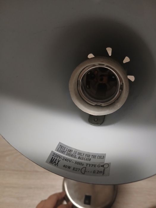 Настольная лампа Huayi Lighting MT-216 (E27, до 40 Вт)