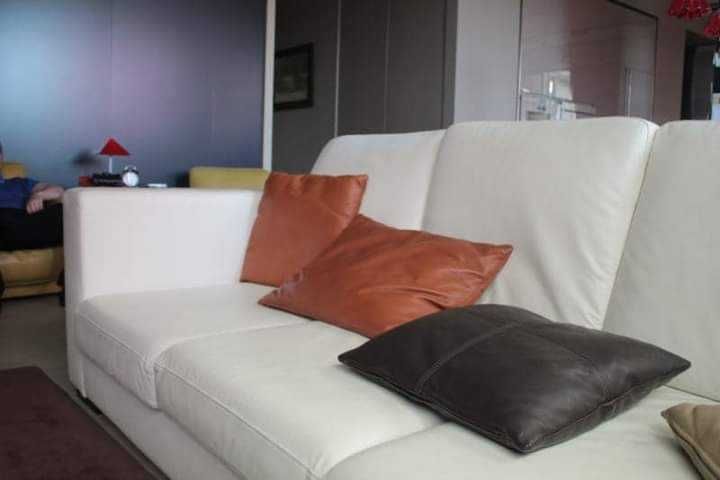 Выездная химчистка ковров и мягкой мебели.