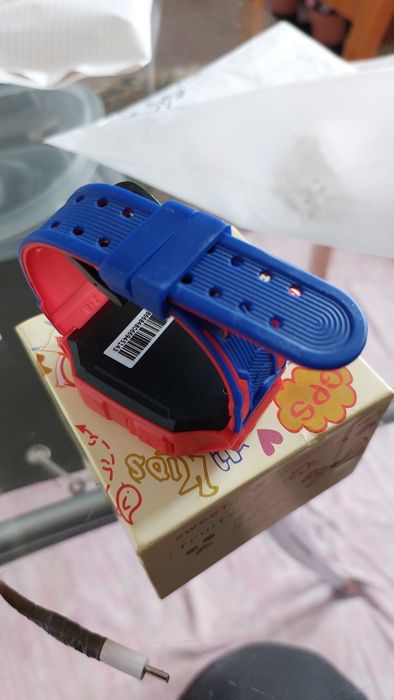 Сагат сатылады кыздарга