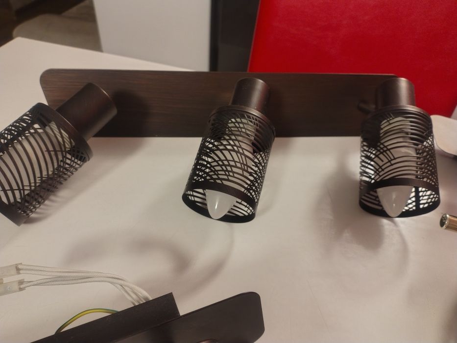 Aplice perete sau tavan