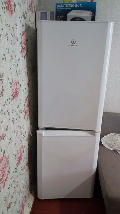 Продам холодильник