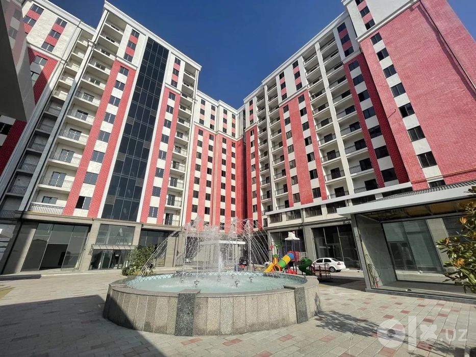 Продаётся квартира Kamol Construction Янгихаёт Дустлик