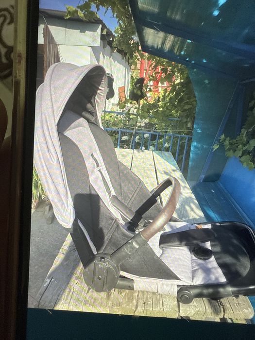 Продам детскую коляску