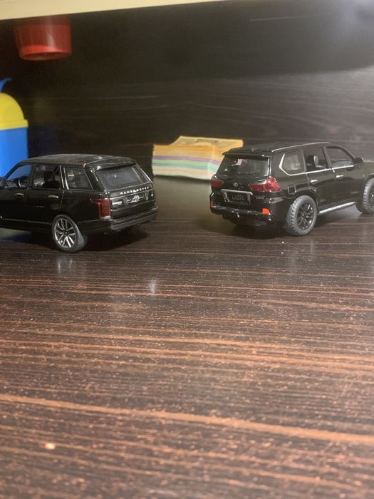 Игрушечные машинки