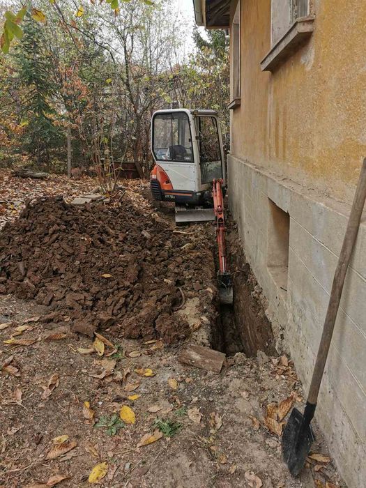 Услуги със мини багер и бобкат