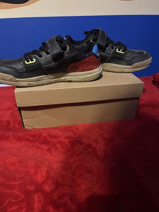 Обувки за клипс five ten hellcat