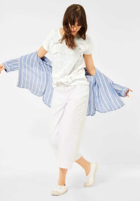 Футболка белая с аппликацией "CECIL"