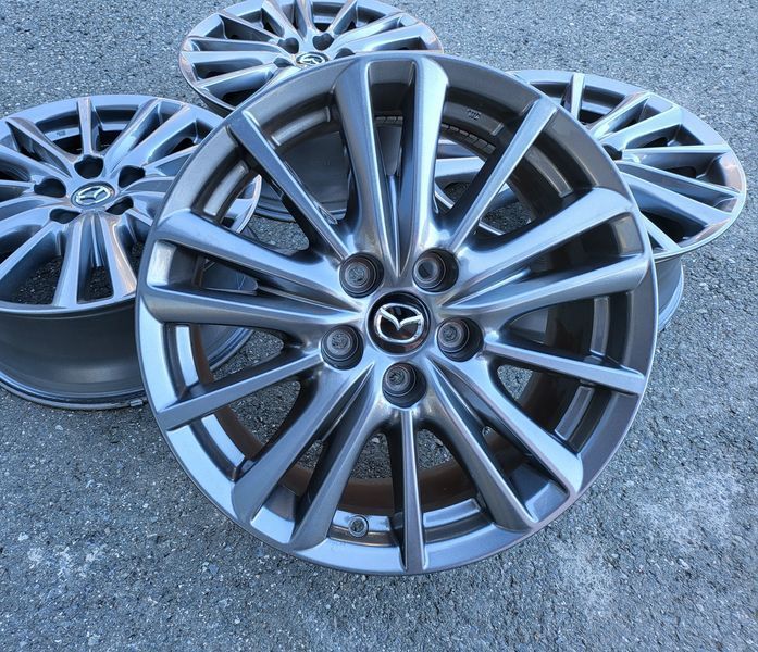 17цола Mazda 5x114.3 Мазда 5х114.3 Оригинални 4бр
