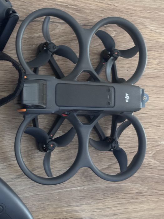 Dji avata 2 combo-folosita putin