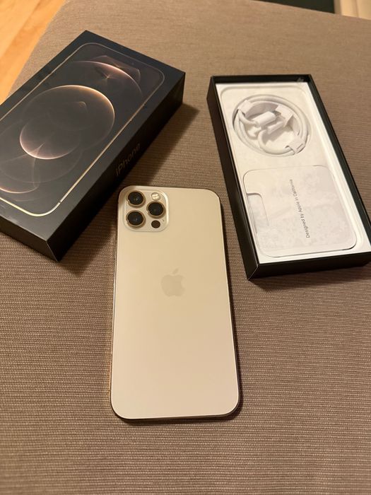 Iphone 12 pro в перфектно състояние