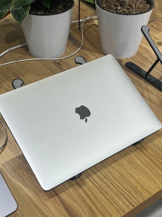 MacBook air silver