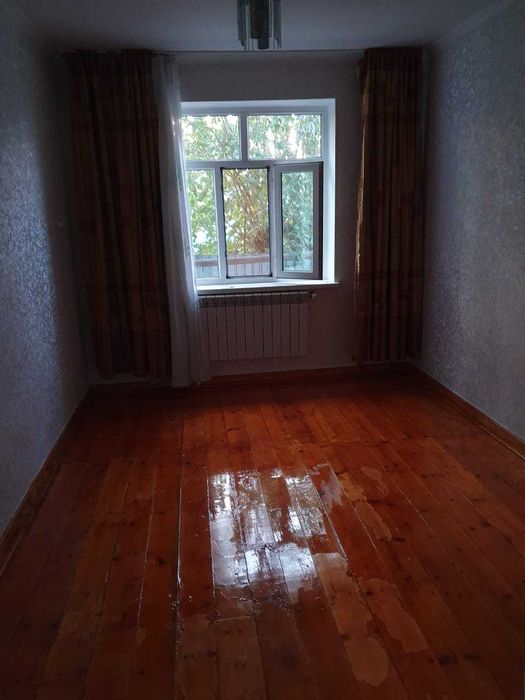 Жер үй сатылады.