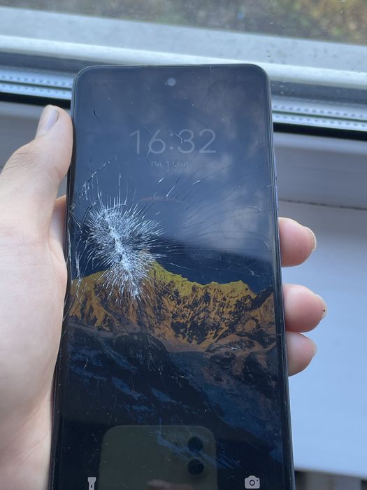 Продам телефон Tecno Spark 10 pro