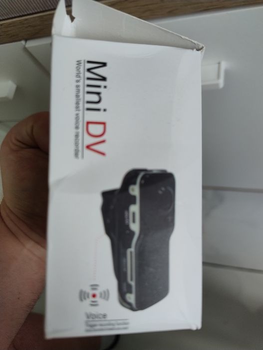 Mini camera portabila