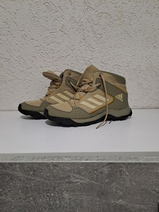 Adidas унисекс боти