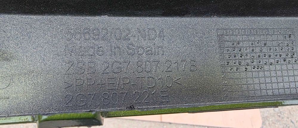 Bara fata VW Taigo R-Line 2021 2022 / 2023 2024