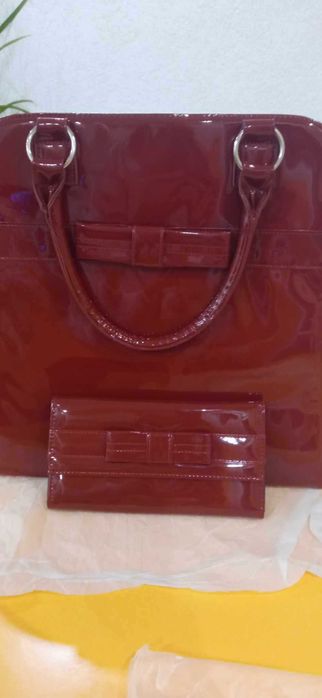 Сет от дамска елегантна чанта и портмоне