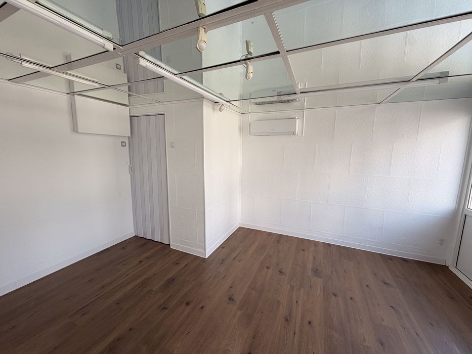 Spatiu comercial de inchiriat Buftea, DN1A | 23 MP | 1.000 € NEGOCIABIL