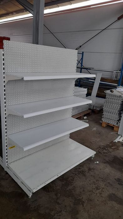 Rafturi metalice pentru supermarketuri
