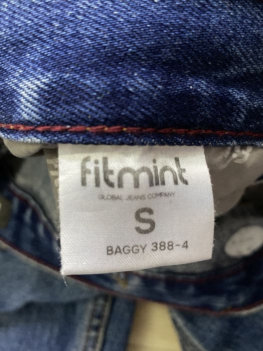 Продам женские джинсы