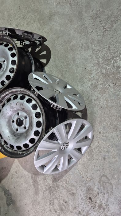 Jante de otel R16 cu capace, originale VW
CB 57.1 mmk cu jante 215 65