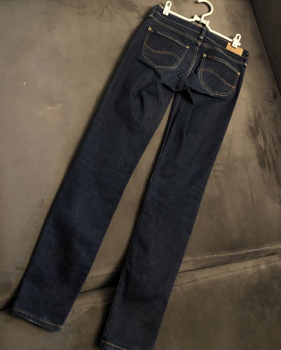 Джинсы (Абая Манаса)