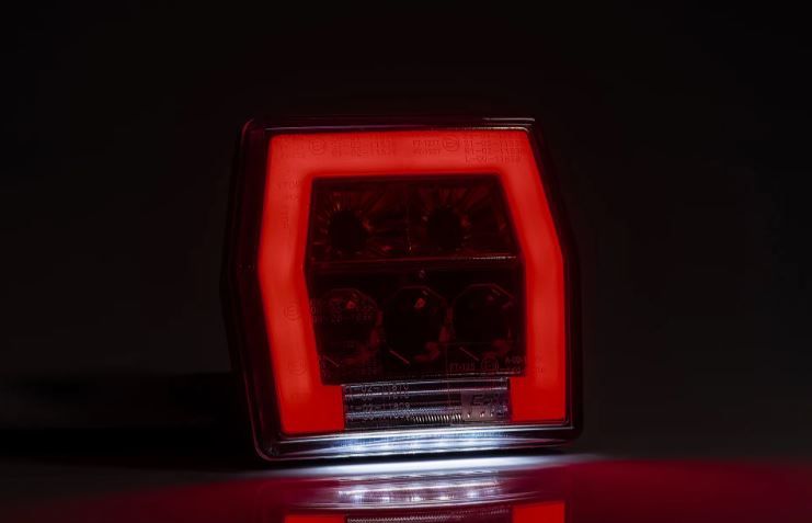 lampa stop led  ft-122 t cu mufa 5 pini