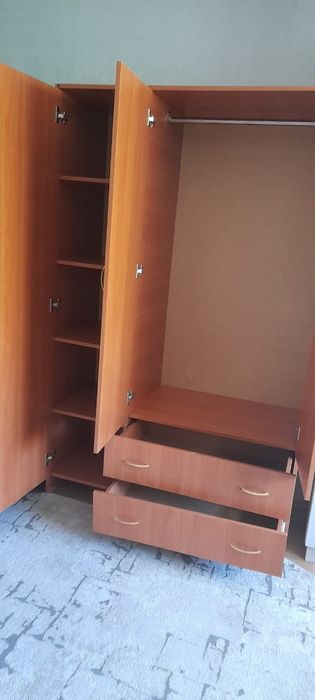 Продам шкаф самовывоз