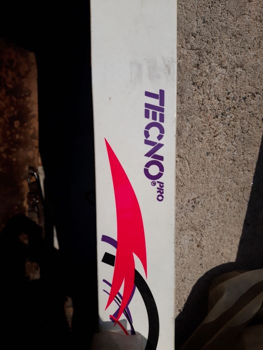 Продавам Чисто нови ски