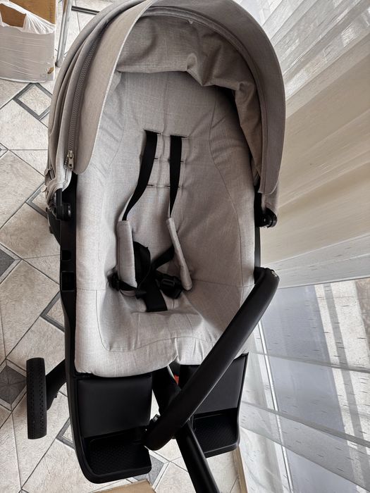 Продам детскую коляску от Stokke