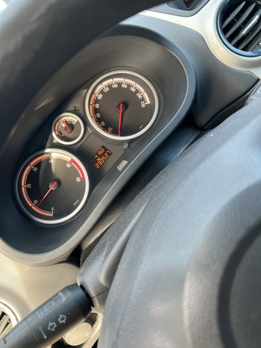 Opel  corsa de vanzare 1’3dci
