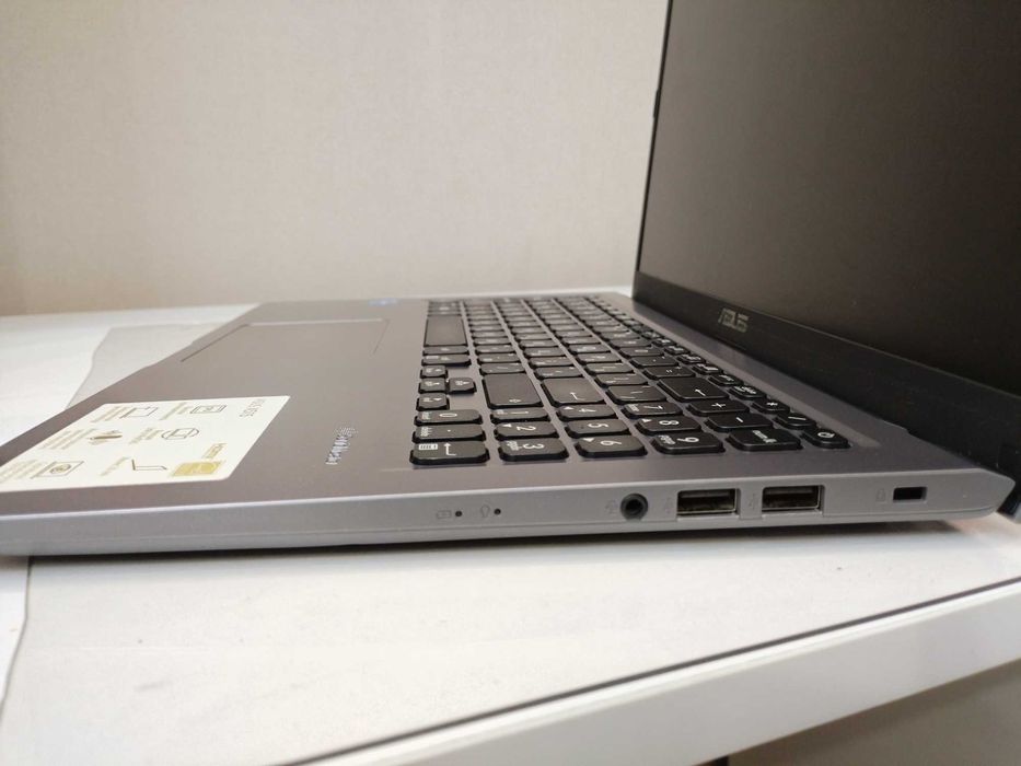 Ноутбук Asus X515EA-EJ1199W