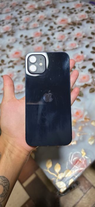 iphone 12 продаеться