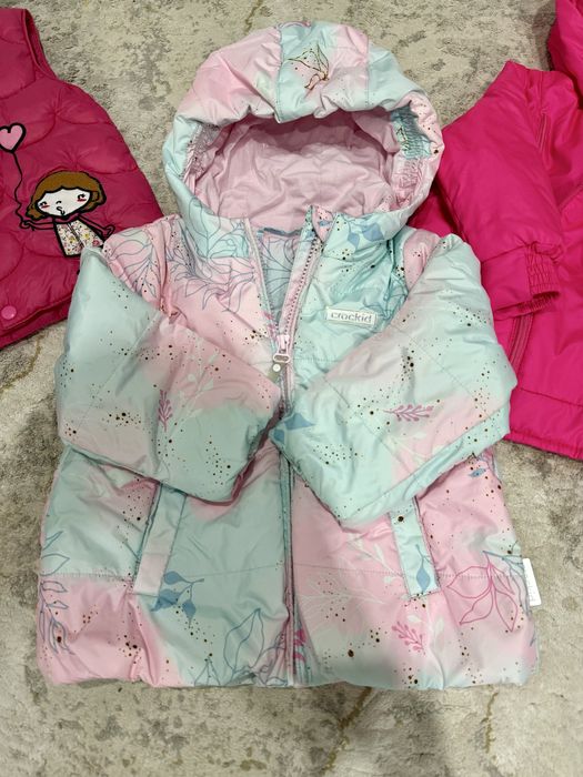Куртки на девочку