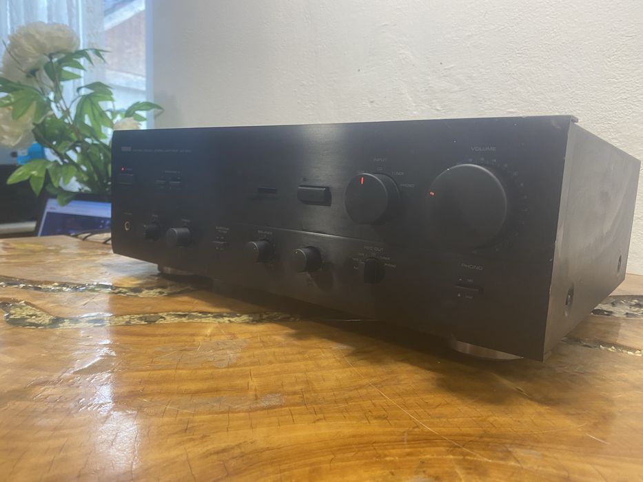 Statie / amplificator yamaha AX 570