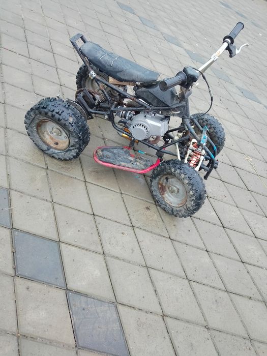 Vând ATV 70cc funcțional