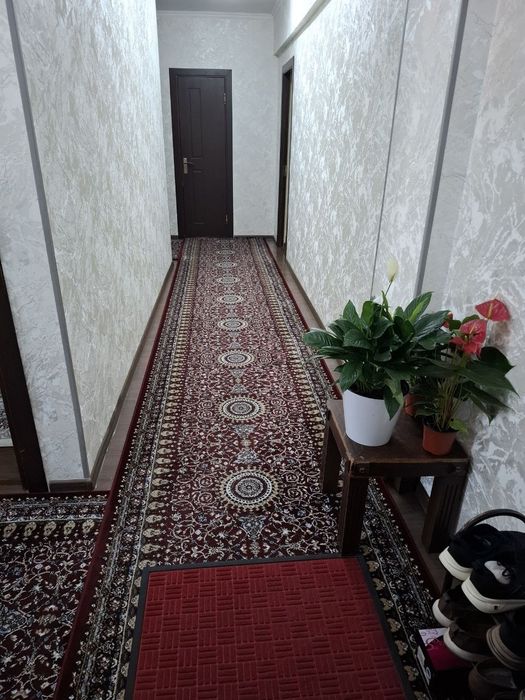 Продаётся 3 -х комнатная квартира  на Сергели Янги Хаёт  8 курилиш 39