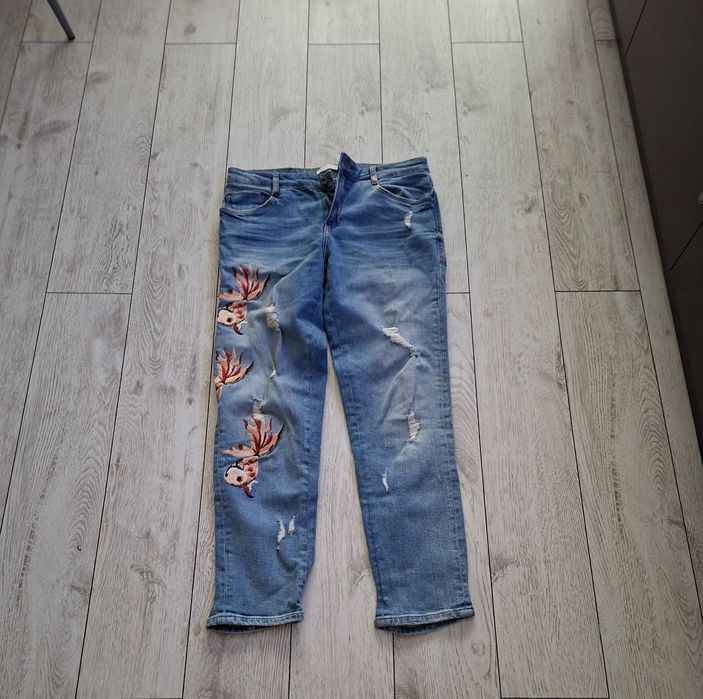 Продам джинсы в очень хорошем состоянии