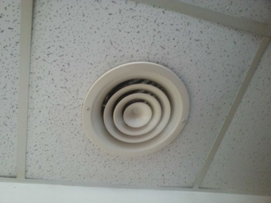 Аксесоари за въздуховоди климатична система 2 евро/3,91лв