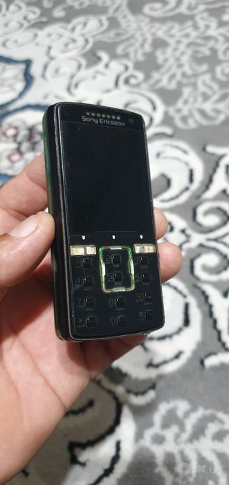 Telefonlar sotuvda azizlar