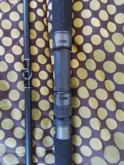 Vând lanseta somn Bullseye Nazgul 260m,act 30lb(noua)nu Shimano