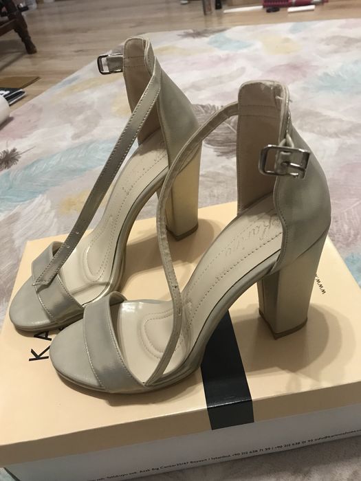 дамски сандали на ток