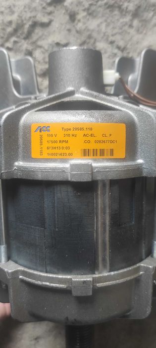 Пералня ARISTON-Hotpoint на части